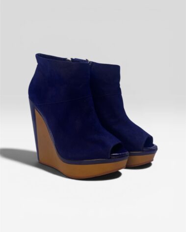 Bershka blue peep toe wedge heels with platform sole in very good condition.